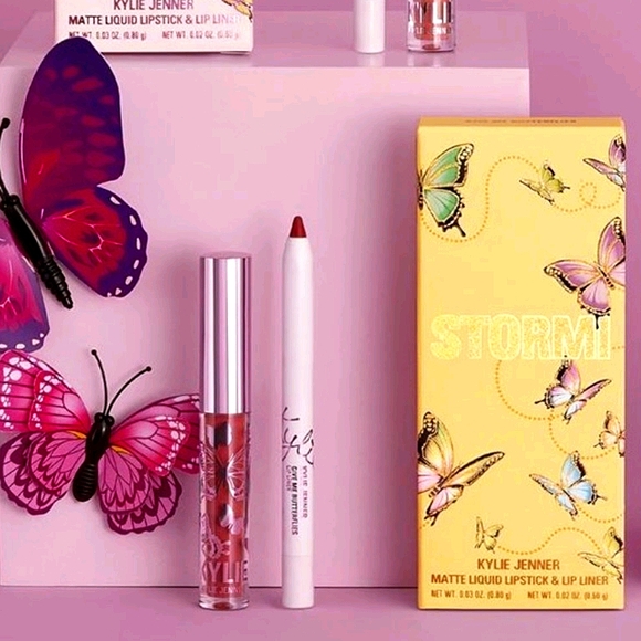 SALE🦋Stormi Give Me Butterflies Lip Kit 🦋